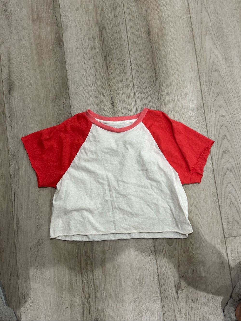 aerie White Cropped Tee with Red Raglan Sleeves